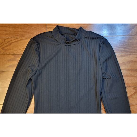 Womens Crop Shirt Black Ribbed Mock Neck Long Sleeve Size Small Stretchy - Picture 3 of 6
